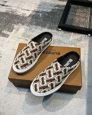 Burberry  Slippers