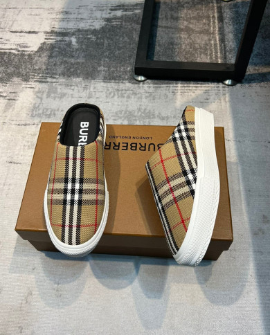 Burberry  Slippers