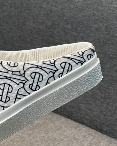 Burberry  Slippers