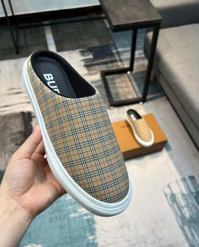 Burberry  Slippers
