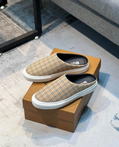 Burberry  Slippers