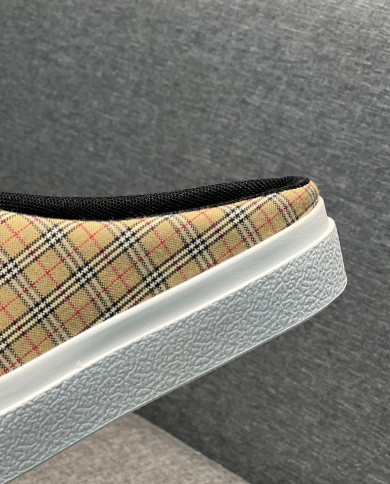 Burberry  Slippers
