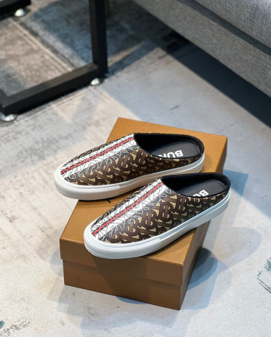 Burberry  Slippers