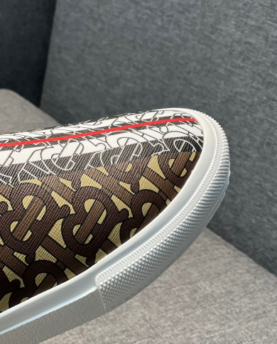 Burberry  Slippers