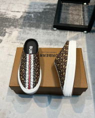 Burberry  Slippers