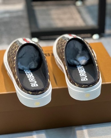 Burberry  Slippers