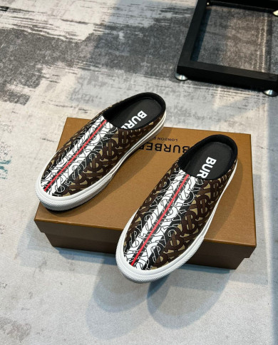 Burberry  Slippers