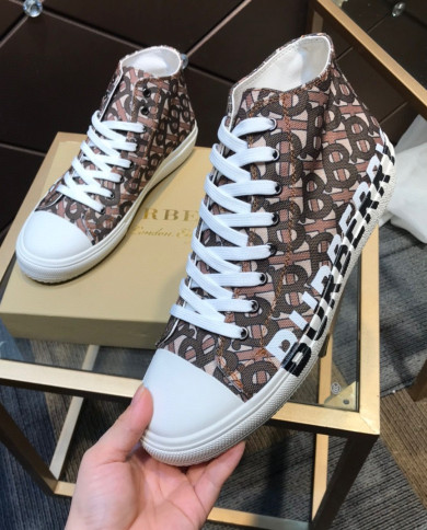 Burberry  High cut boots