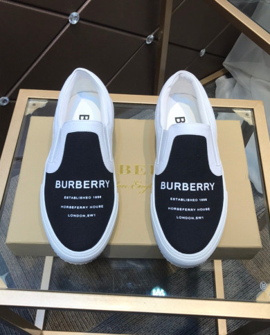Burberry  hooded shoes