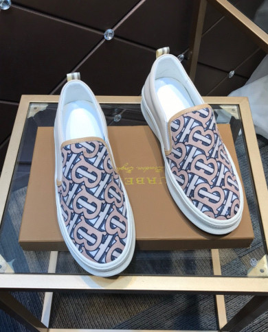 Burberry  hooded shoes