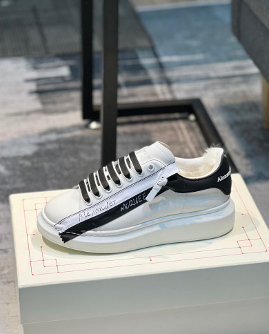 McQueen Versatile Little White Shoes Plush couple style