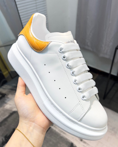 McQueen Versatile Little White Shoes couple style