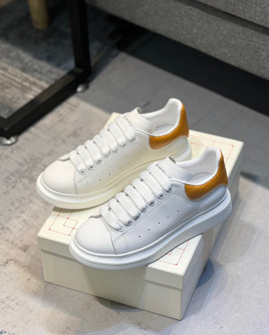 McQueen Versatile Little White Shoes couple style