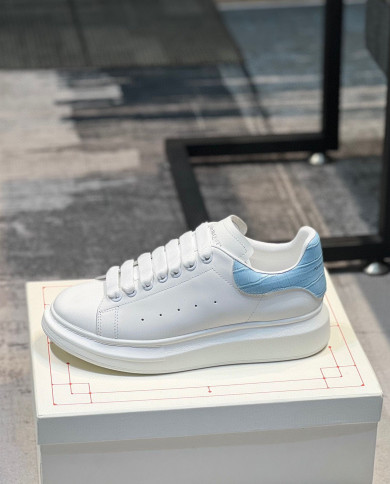 McQueen Versatile Little White Shoes couple style