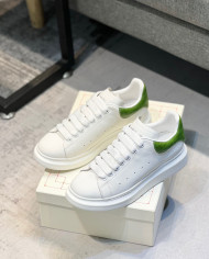 McQueen Versatile Little White Shoes couple style