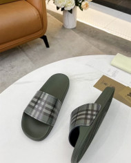 Burberry couple style  Slippers