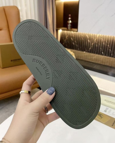 Burberry   couple style Slippers