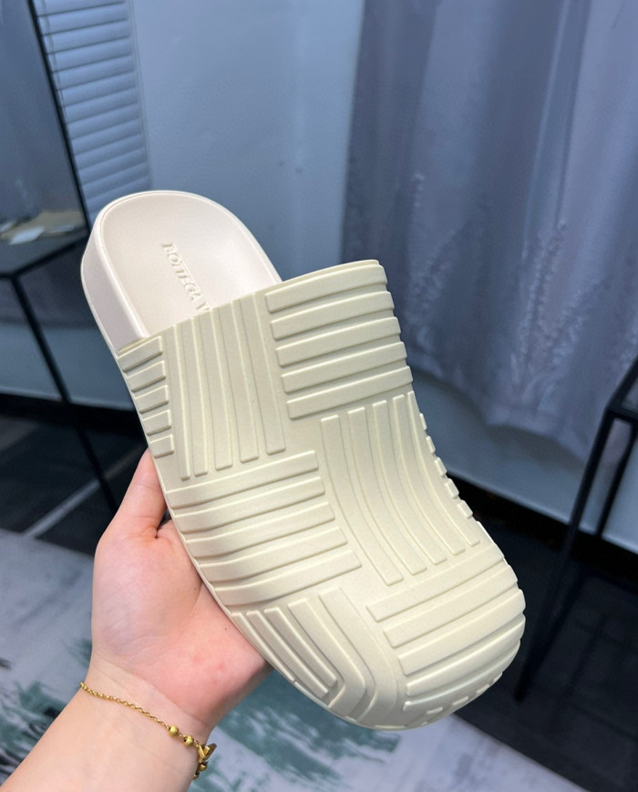 Bottega Veneta  couple style  Slippers