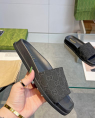 GUCCI couple style  Slippers