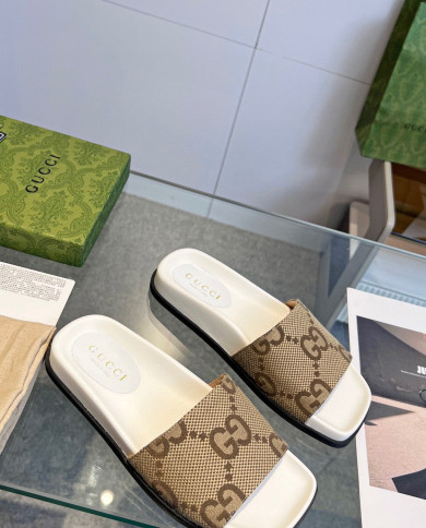 GUCCI couple style  Slippers