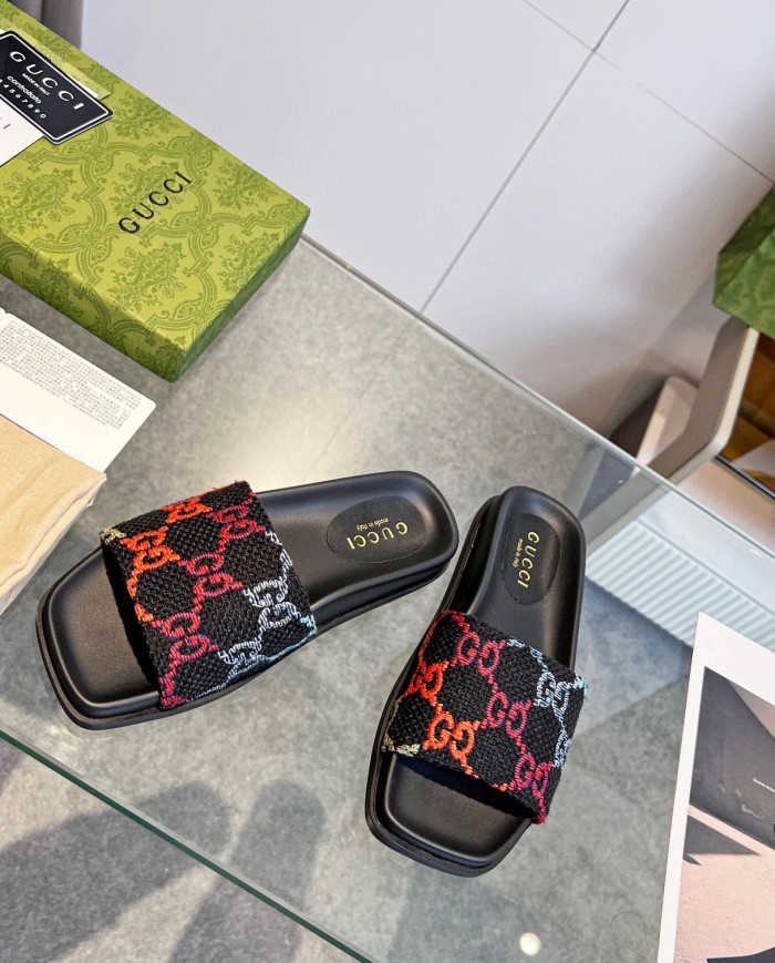GUCCI couple style  Slippers