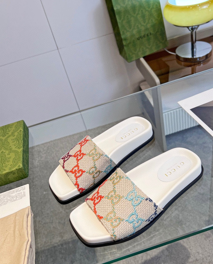 GUCCI couple style  Slippers
