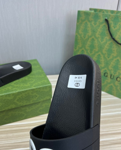 GUCCI couple style  Slippers