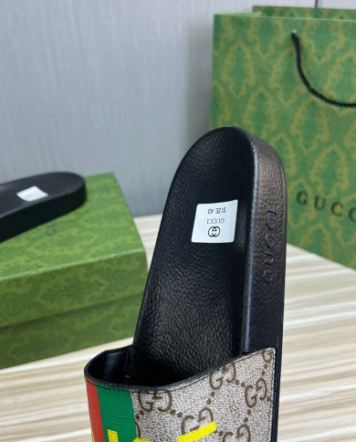 GUCCI couple style  Slippers