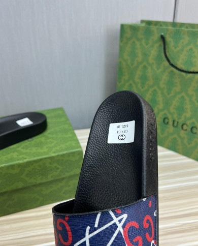 GUCCI couple style  Slippers