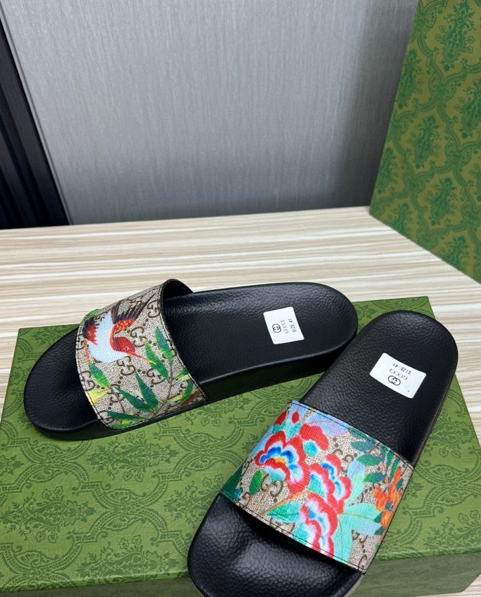 GUCCI couple style  Slippers