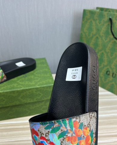 GUCCI couple style  Slippers