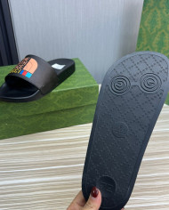 GUCCI couple style  Slippers