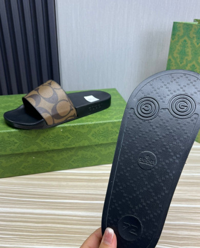 GUCCI couple style  Slippers