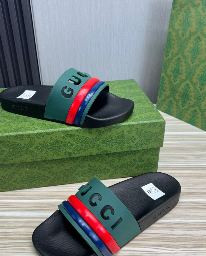 GUCCI couple style  Slippers