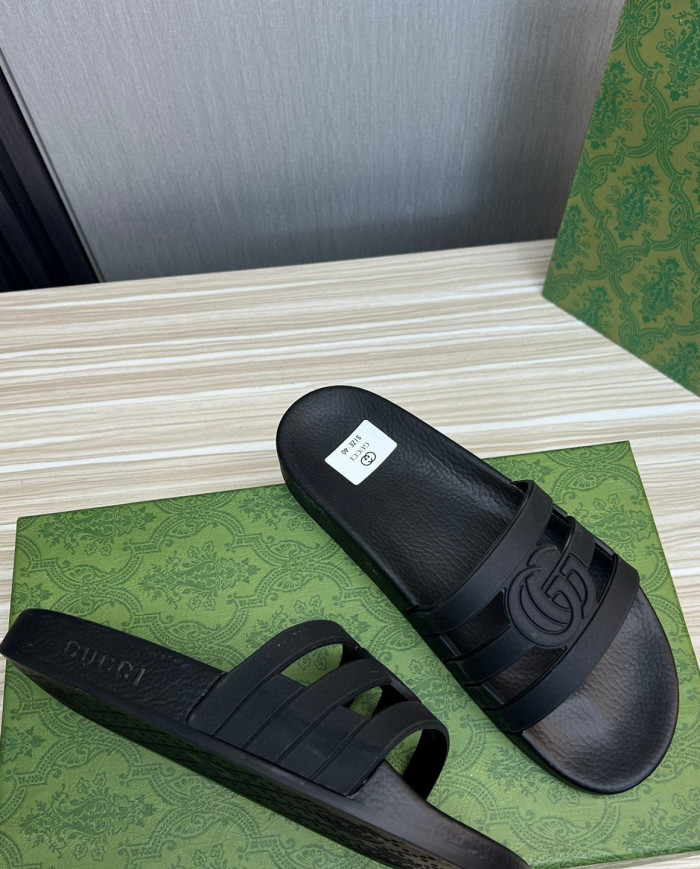 GUCCI couple style  Slippers