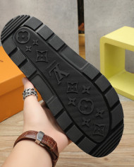 GUCCI  Slippers