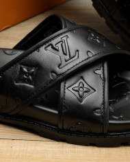 GUCCI  Slippers
