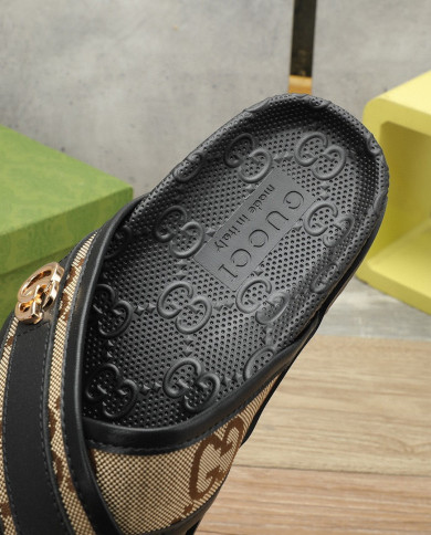 GUCCI  Slippers