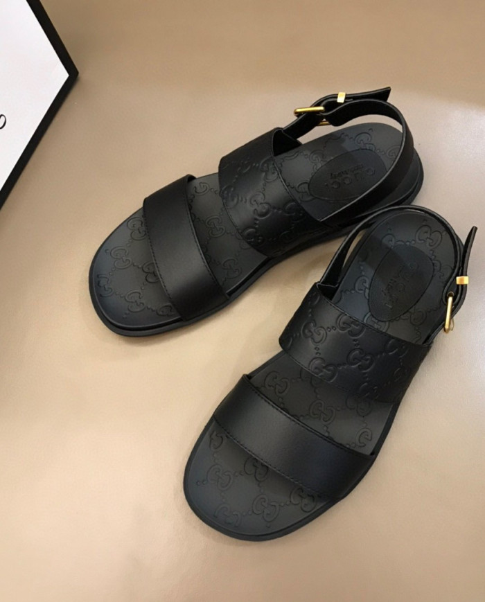 GUCCI  Slippers