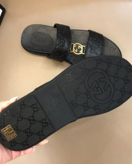 GUCCI  Slippers
