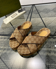 GUCCI  Slippers