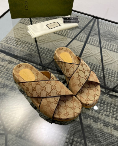 GUCCI  Slippers