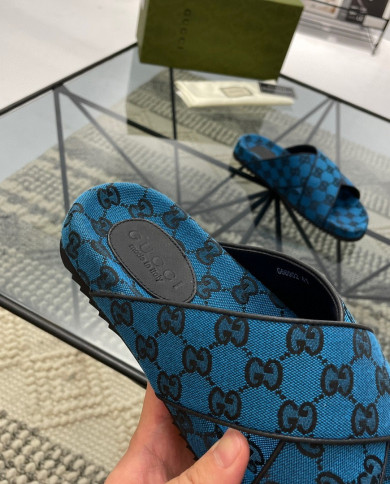 GUCCI  Slippers
