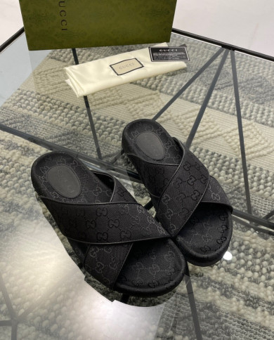 GUCCI  Slippers