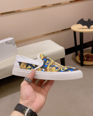 Versace hooded shoes