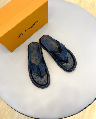 GUCCI  Slippers