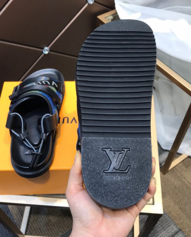 Louis  Vuitton  Slippers