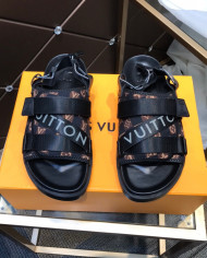Louis  Vuitton  Slippers