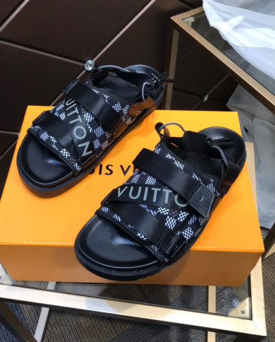 Louis  Vuitton  Slippers
