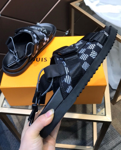 Louis  Vuitton  Slippers